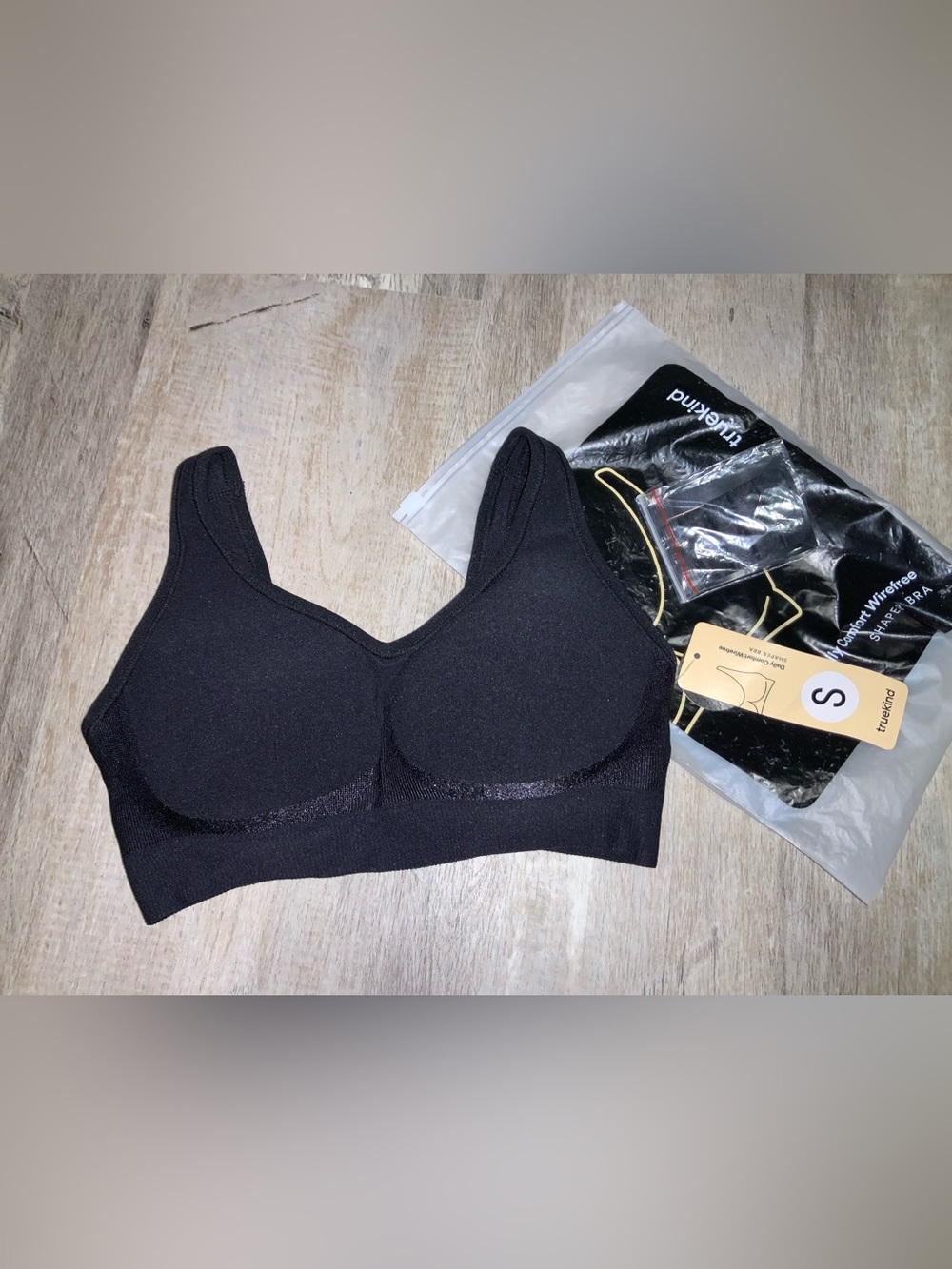 (Bin 5) Truekind, Seamless Black Wireless Comfort Bra, Size S
